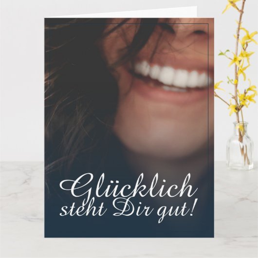 Glücklich steht Dir gut. - Blau Kaart (Gele Bloem)