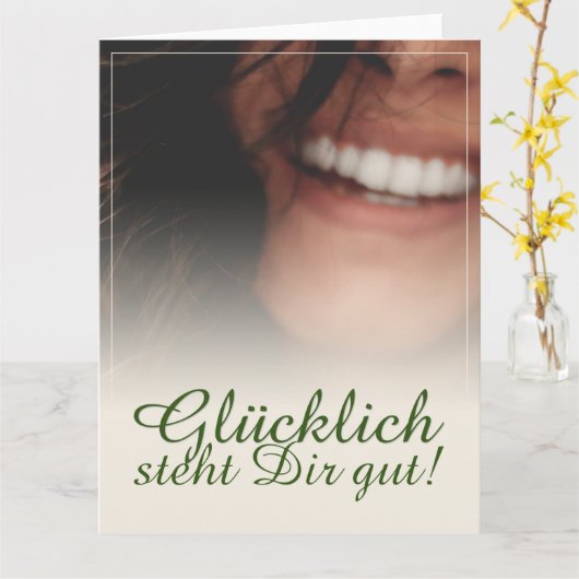 Glücklich steht Dir gut. Kaart (Gele Bloem)