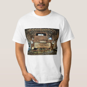  GMC-vrachtwagen in de Rustic Barn 1949-55 T-shirt