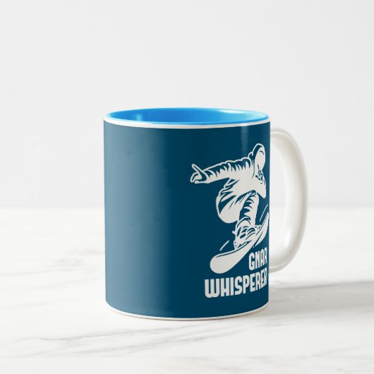 Gnar Whisperer Snowboarden Tweekleurige Koffiemok (Voorkant rechts)