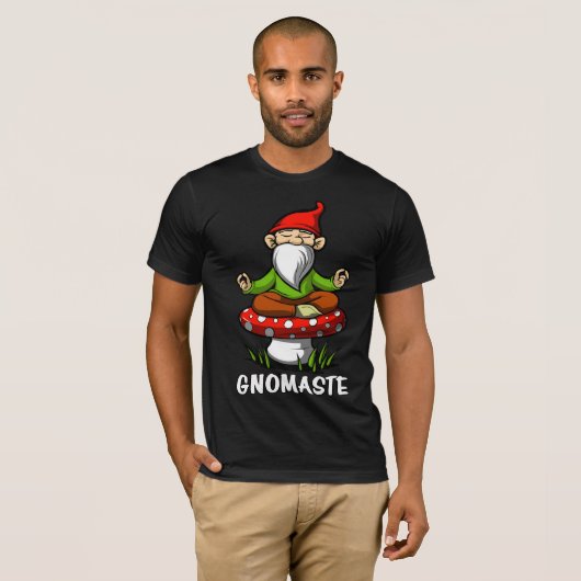 Gnomaste Zen Yoga Garden Gnome Meditation T-shirt (Voorkant volledig)
