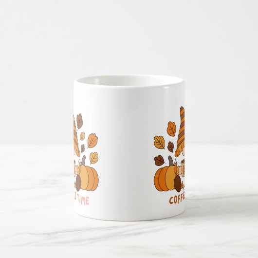 Gnome Enjoying Coffee Time on a  Koffiemok (Center)