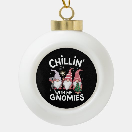 Gnome Familie Kerst Chillin Met Mijn Gnomies Keramische Bal Ornament (Voorkant)