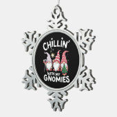 Gnome Familie Kerst Chillin Met Mijn Gnomies Tin Sneeuwvlok Ornament (Rechts)