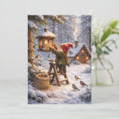 Gnome Feeding Birds Feestdagenkaart (Staand voorkant)