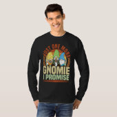 Gnome Gardening Just One More Gnomie Lawn & Garden T-shirt (Voorkant volledig)
