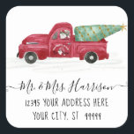 Gnome Home Tree Boerderij Waterverf Kerstmis Adres Vierkante Sticker<br><div class="desc">"Gnome Home Tree Boerderij Waterverf Kerstmis Adres Vierkante Sticker." Envelope Seal en retour adres sticker voegt schoonheid toe aan uw kerst Kaart enveloppen. Handbeschilderde waterverf afbeeldingen van een retro  rode truck met een kerstboom en een kabouter zwaaien. Creëer door Audrey Jeanne Roberts,  een internationaal geprezen en gelicentieerde kunstenaar,  copyright.</div>