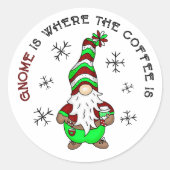 Gnome is waar de koffie is | Schattigee kerst Ronde Sticker (Voorkant)