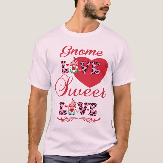 Gnome Love Sweet Love Valentijnse Unisex T-shirt (Voorkant)