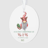 Gnome Pine Tree Sleigh Onze eerste kerst Ornament (voorkant)