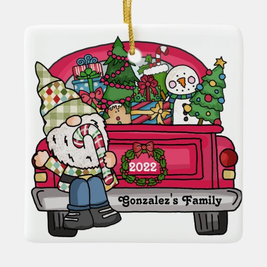 Gnome Red Truck gepersonaliseerd Keramisch Ornament (Voorkant)