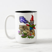 Gnome Riding Frog Tweekleurige Koffiemok (Links)