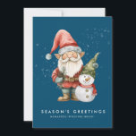 Gnome Snowman Season's Groeten Corporate Flat Feestdagenkaart<br><div class="desc">Een in het rood geklede kabouter staat naast een sneeuwpop in een groen elfkous pet en rode sjaal. Ze worden omringd door een stof van witte sneeuw die poppen op de donkerblauwe achtergrond. De minimalistische esthetiek wordt gecreëerd met een eenvoudige Vrolijke Kerstmis de bedrijfsnaam hieronder. Een bewerkbare kerstboodschap is op...</div>