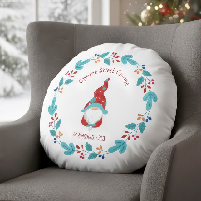 Gnome Sweet Gnome Cute Modern Elf Floral Wreath Rond Kussen (Creator heeft geüpload)
