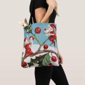 Gnomes painting holly berries in the snow tote bag (Dichtbij)