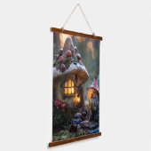 Gnoom en een paddenstoel huis, fantasie ontwerp hangend wandkleed (Gebogen)