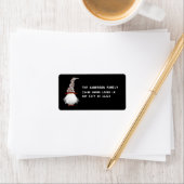 Gnoom met de etiketten van het witte achteruitadre (Insitu)