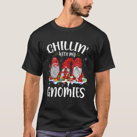 Gnoome kerstpajama chillin met mijn gnomen t-shirt (Voorkant)