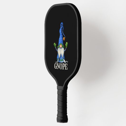 GNOPE Nordic Gnome Elf Scandinavische Tomte Zweeds Pickleball Paddle (Links)