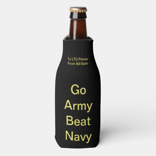 Go Army Beat Navy Beer Bottle Cozy Flesjeskoeler (Fles Voorkant)