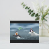 "Go Fish"-pinguïn met achtergrond Briefkaart (Staand voorkant)