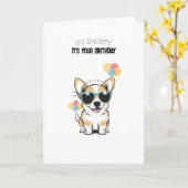 'Go Shorty! It's Your Birthday!' Fun Playful Corgi Kaart (Gele Bloem)