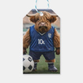Goal-Getter: Een Highland Koe gekleed voor voetbal Cadeaulabel (Voorkant)