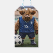 Goal-Getter: Een Highland Koe gekleed voor voetbal Cadeaulabel (Achterkant)