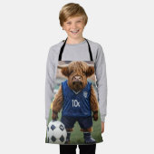 Goal-Getter: Een Highland Koe gekleed voor voetbal Schort (Gedragen)