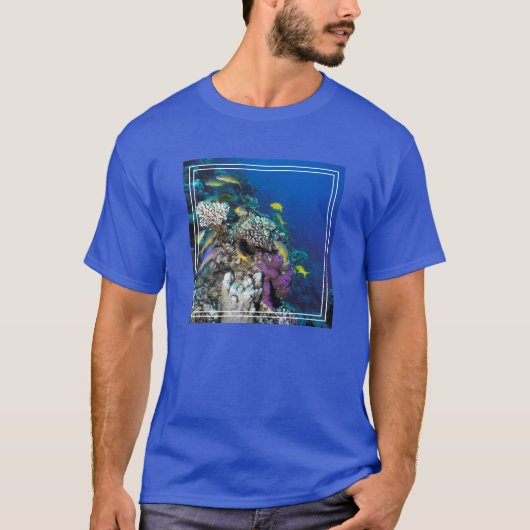 Goatfish Swarm Around Small Coral T-shirt (Voorkant)