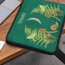 Goblincore Slak en paddenstoelen gepersonaliseerd Laptop Sleeve