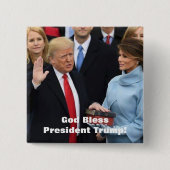 God Bless President Trump Button (Voorkant)