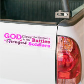 GOD geeft de moeilijkste gevechten Bumpersticker (Op Truck)
