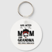 God Gifted Me Two Titles Mom And Grandma And I Roc Sleutelhanger (Voorkant)