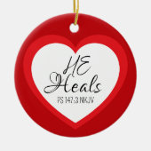 God Heals the Brokenhearted Red Christmas Keramisch Ornament (Voorkant)