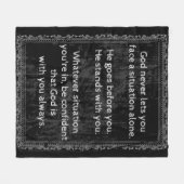 God is altijd met U bent nooit alleen Fleece Deken (Voorkant (Horizontaal))