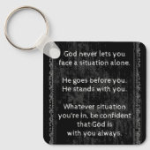 God is altijd met U bent nooit alleen Sleutelhanger (Voorkant)