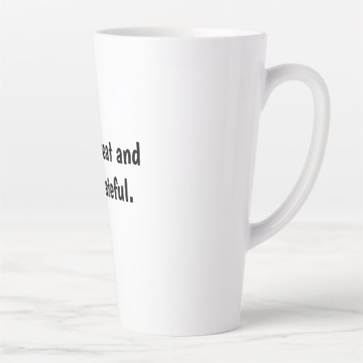 God is groot en ik ben dankbaar - beker latte mok (Rechts)