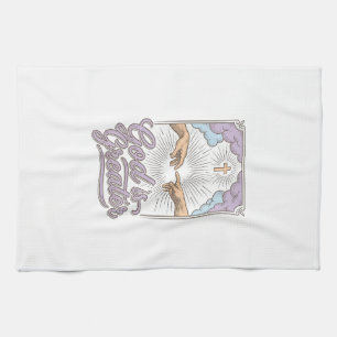 God is Groter Christelijk Vintage Gravure Shirt_1 Theedoek