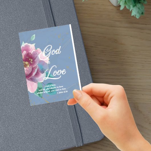 God is liefde Bijbelvers Blauw Bloemen Christelijk Sticker