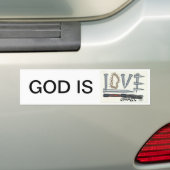 God is liefde bumpersticker (Op auto)