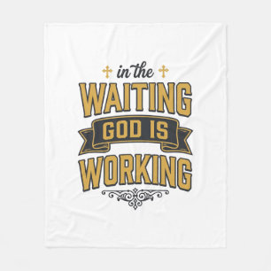 God Is Working Vintage Faith Typography T-shirt_1 Fleece Deken