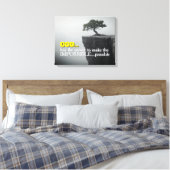 God kan het onmogelijke mogelijk maken -Cliffside Canvas Afdruk (Insitu (Slaapkamer))