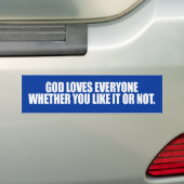 GOD LOVEERT IEDEREEN -.png Bumpersticker (Op auto)