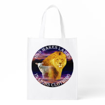 God maakt lammeren in de luienkleding