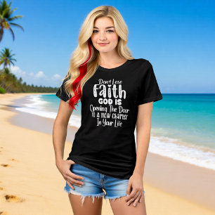 God Opent Een Nieuw Hoofdstuk Christelijk Tri-Blend Shirt