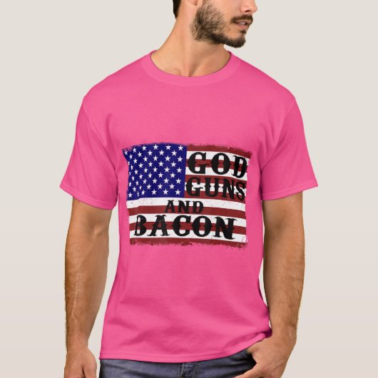 God Pistolen en Bacon USA vlag liefde van het land T-shirt (Voorkant)