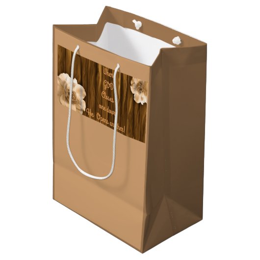 God sluit een deur en opent een andere cadeautas (Voorkant Gekanteld)