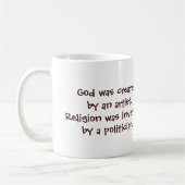 God werd gecreëerd door een kunstenaar. $12,95 koffiemok (Links)
