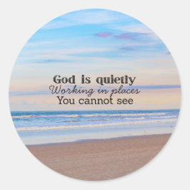 God werkt christelijke typografie Bijbels Ronde Sticker